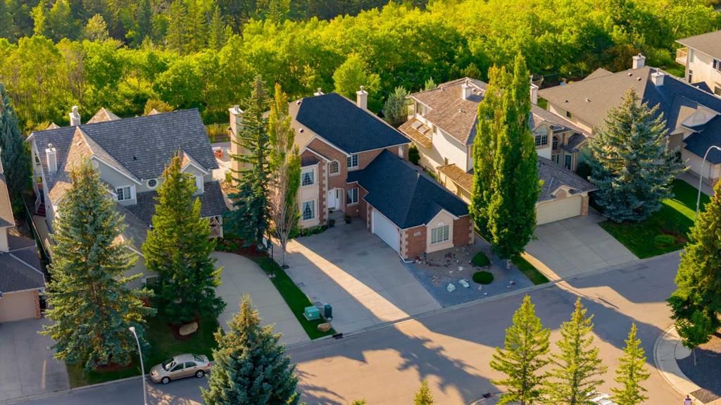 1600 Evergreen Hill SW, Calgary — photo 2 of 50