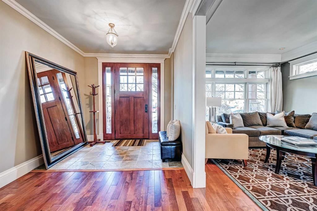 1707 Bowness Road NW, Calgary — photo 3 of 44