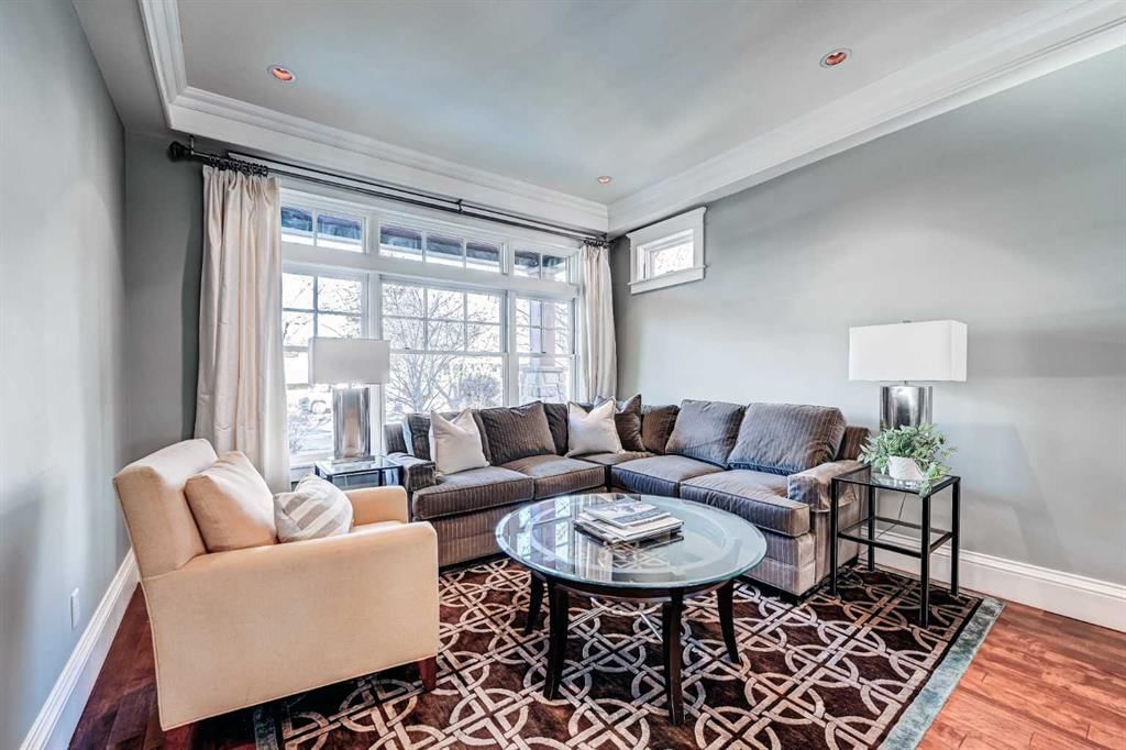 1707 Bowness Road NW, Calgary — photo 5 of 44