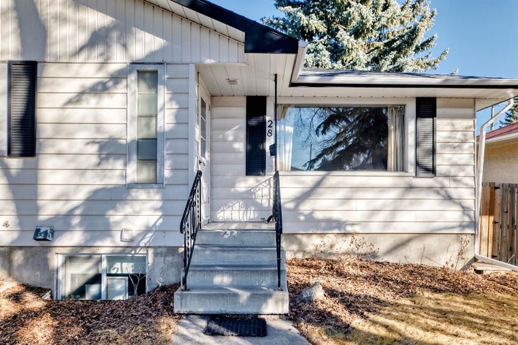 28 Winslow Crescent SW, Calgary — photo 3 of 39