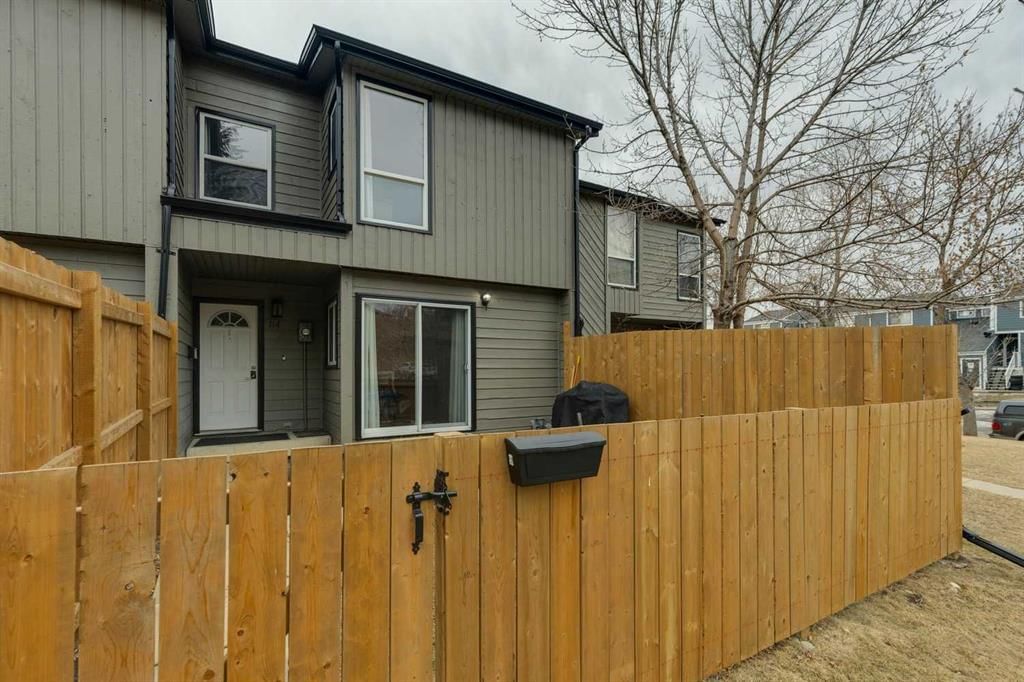 114, 420 Grier Avenue NE, Calgary — photo 2 of 28