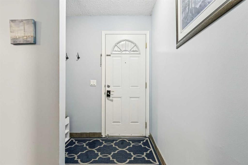 114, 420 Grier Avenue NE, Calgary — photo 5 of 28