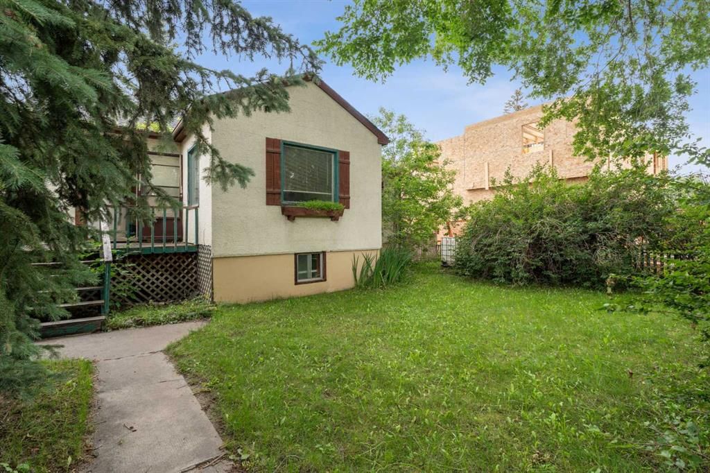 630 15 Avenue NE, Calgary — main listing photo