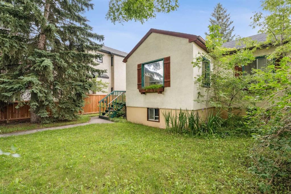 630 15 Avenue NE, Calgary — photo 2 of 11