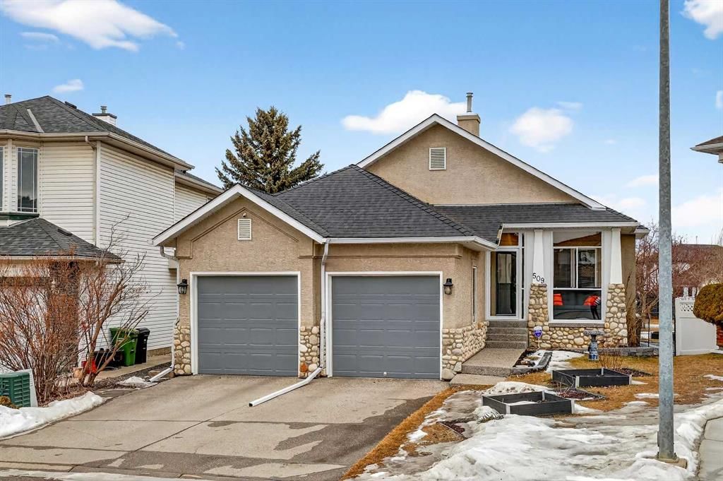 509 Riverview Place SE, Calgary — main listing photo