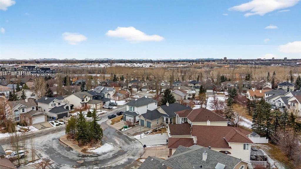509 Riverview Place SE, Calgary — photo 4 of 50