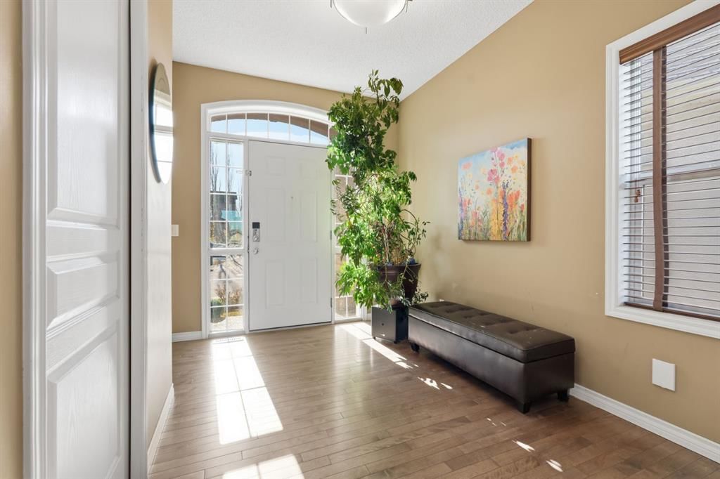 166 Cranridge Terrace SE, Calgary — photo 4 of 50