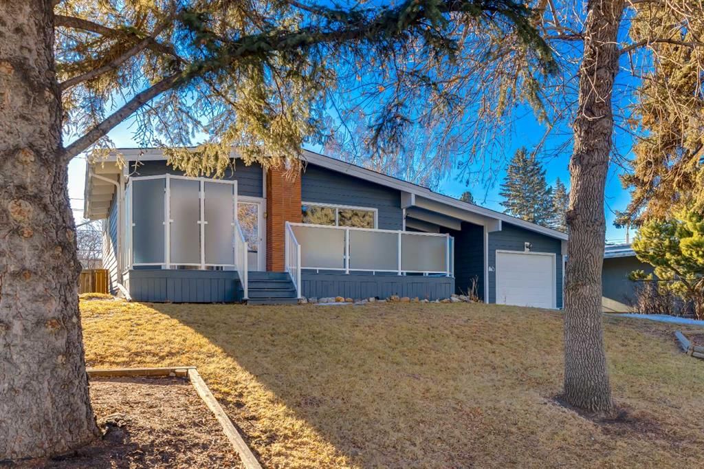 911 80 Avenue SW, Calgary — main listing photo