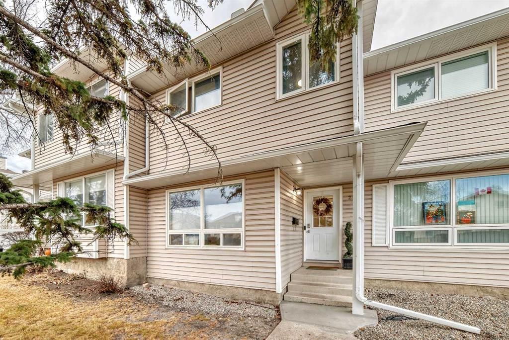 21 Woodfern Road SW, Calgary — main listing photo