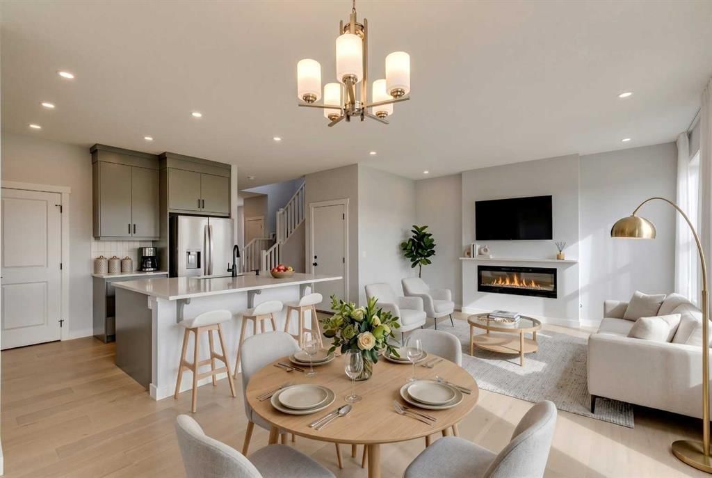31 Creekstone Green SW, Calgary — photo 3 of 49