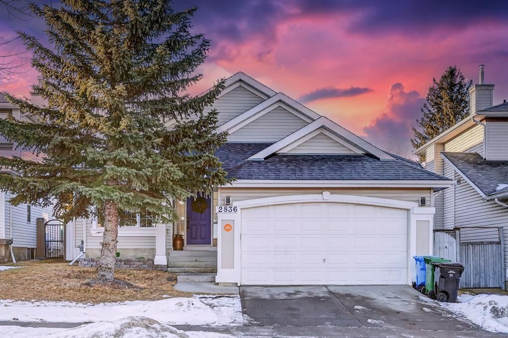 2836 Douglasdale Boulevard SE, Calgary — photo 3 of 44