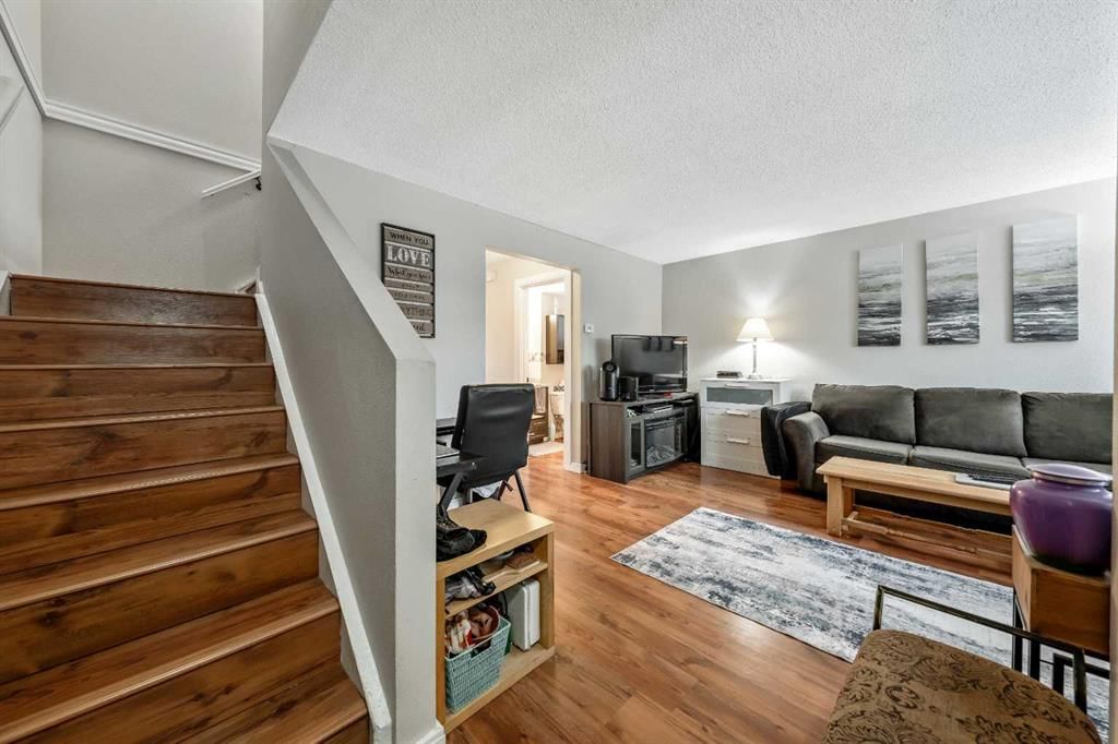 147, 123 Queensland Drive SE, Calgary — photo 2 of 21