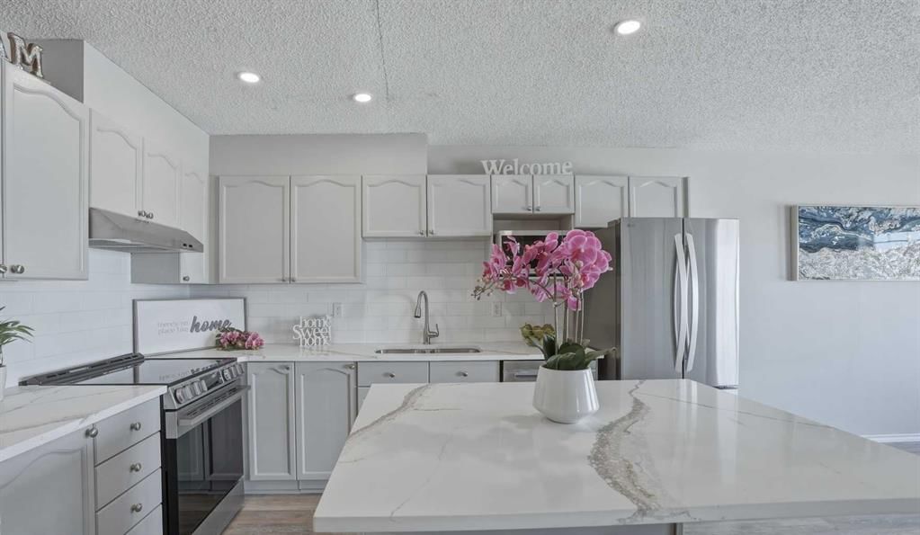 302, 3 Somervale View SW, Calgary — photo 4 of 50