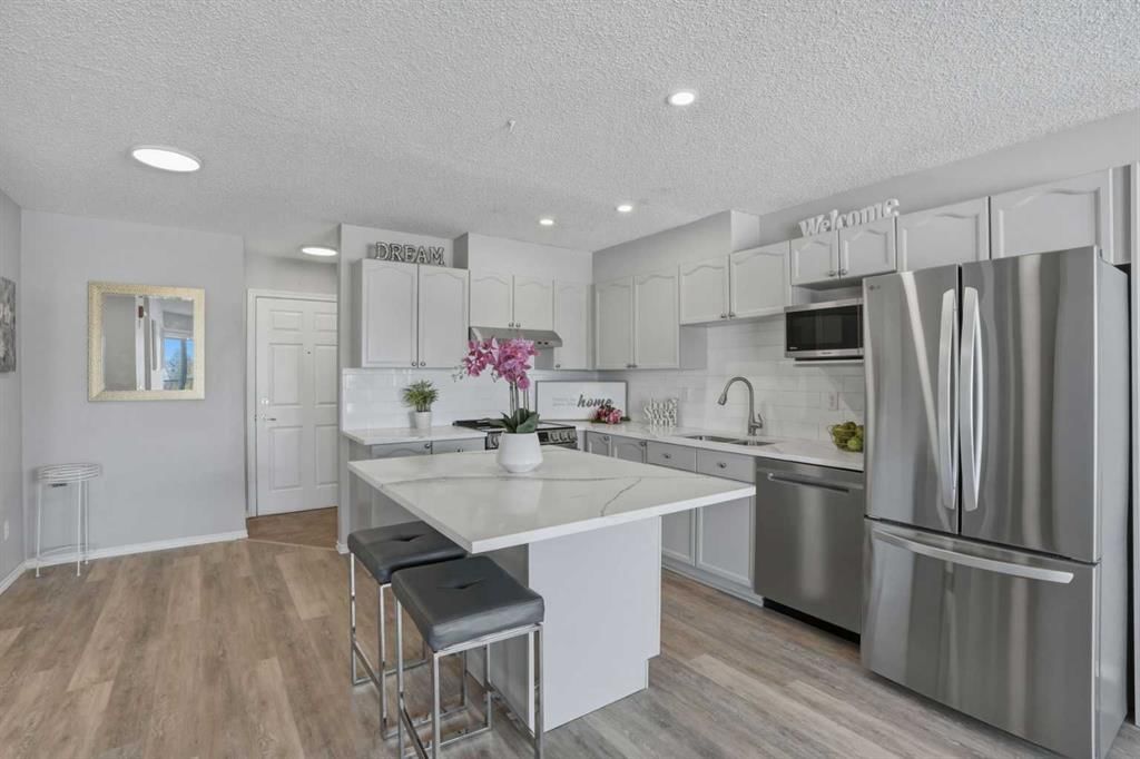 302, 3 Somervale View SW, Calgary — photo 5 of 50