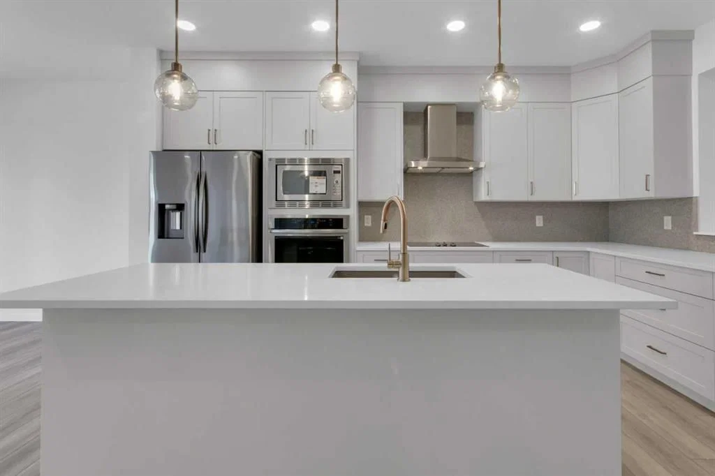 200 Starling Place NW, Calgary — photo 4 of 33