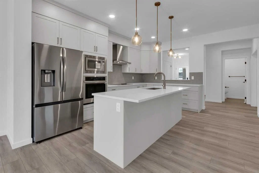200 Starling Place NW, Calgary — photo 5 of 33
