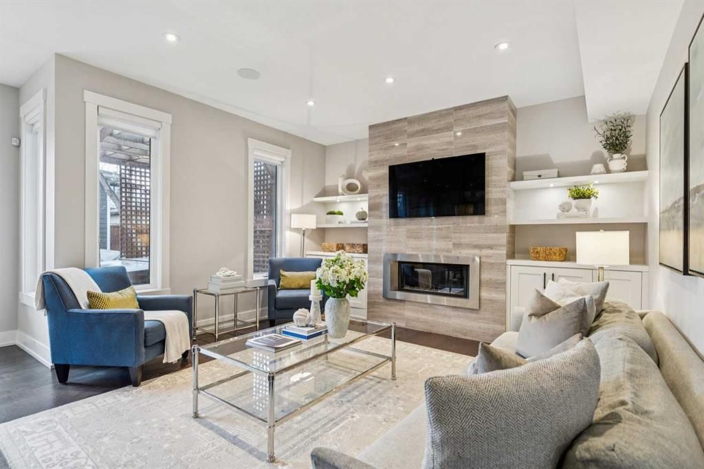 419 47 Avenue SW, Calgary — photo 4 of 50