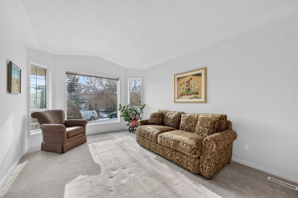 12 Sierra Morena Way SW, Calgary — photo 4 of 43