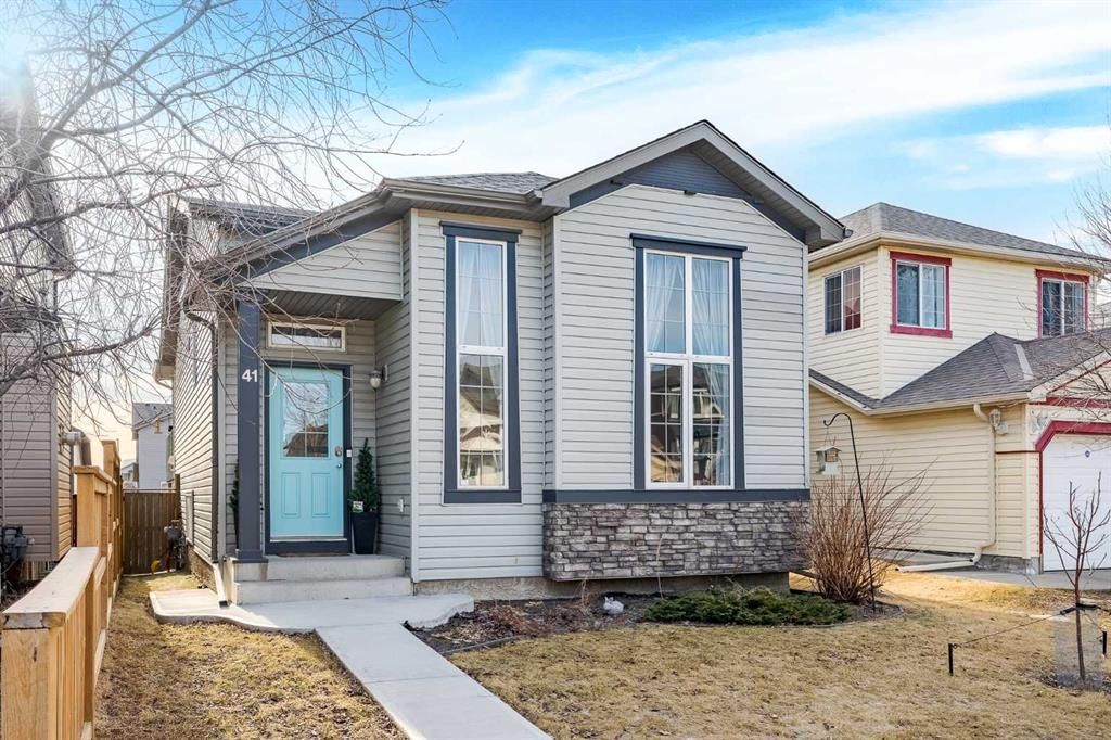 41 Covebrook Close NE, Calgary — main listing photo