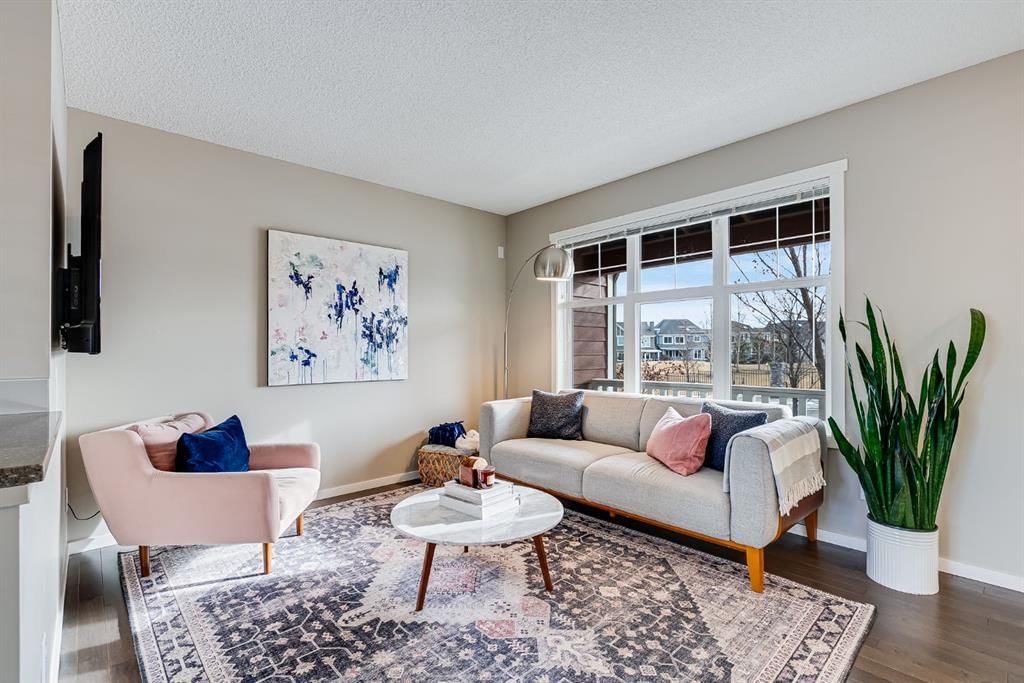 121 Marine Drive SE, Calgary — photo 2 of 30