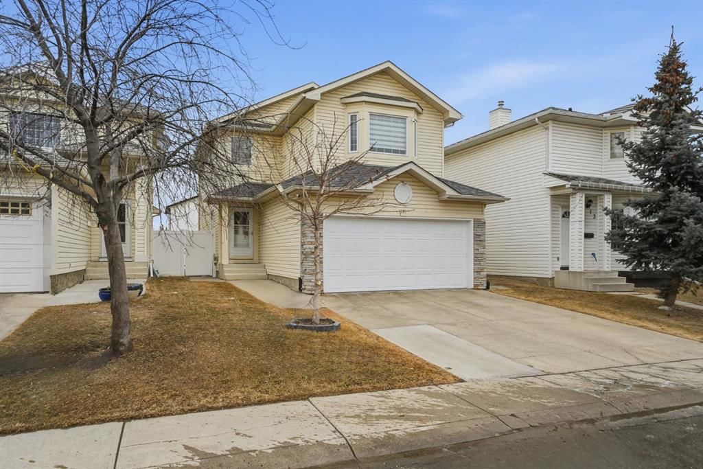 131 San Fernando Crescent NE, Calgary — photo 2 of 43