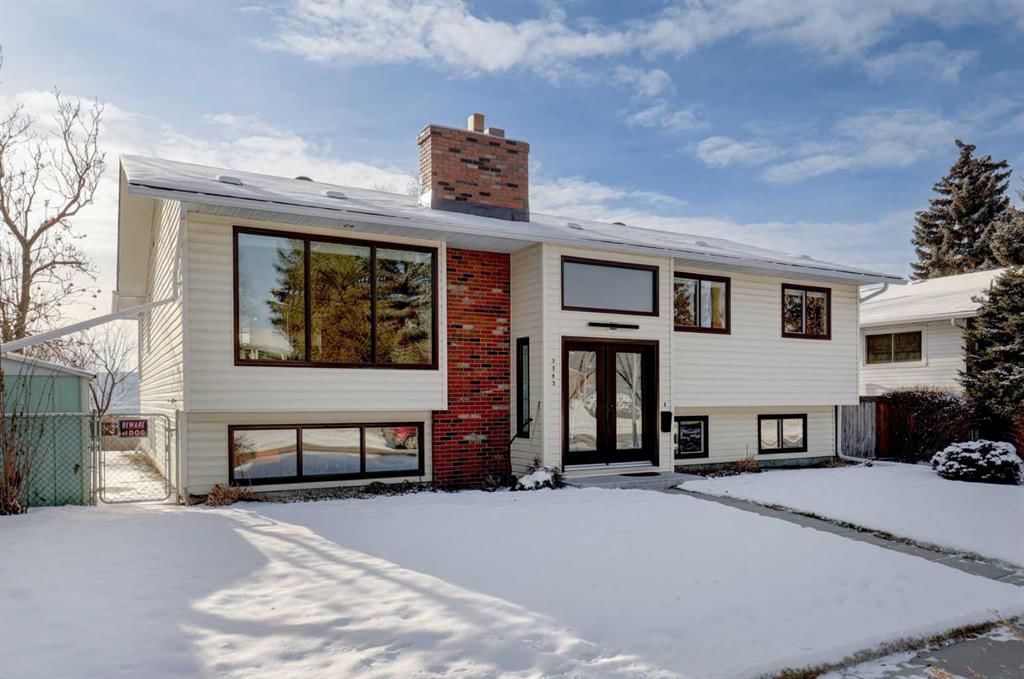 5943 Silver Ridge Drive NW, Calgary — photo 2 of 50