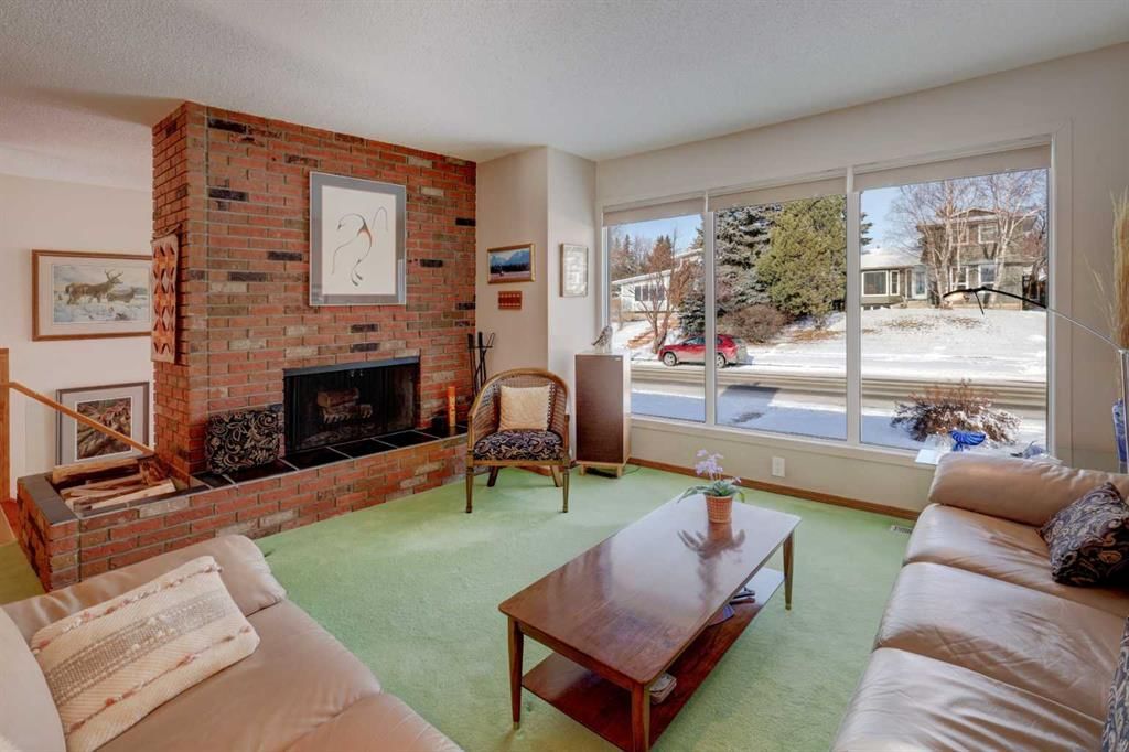 5943 Silver Ridge Drive NW, Calgary — photo 4 of 50