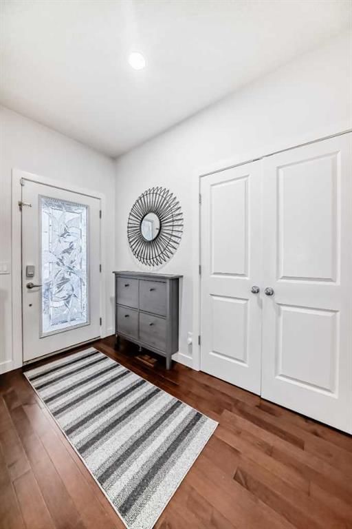 19 Valley Pointe Way NW, Calgary — photo 3 of 35