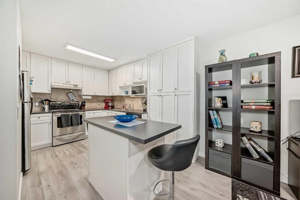 33, 3800 Fonda Way SE, Calgary — main listing photo