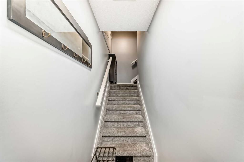 33, 3800 Fonda Way SE, Calgary — photo 4 of 30