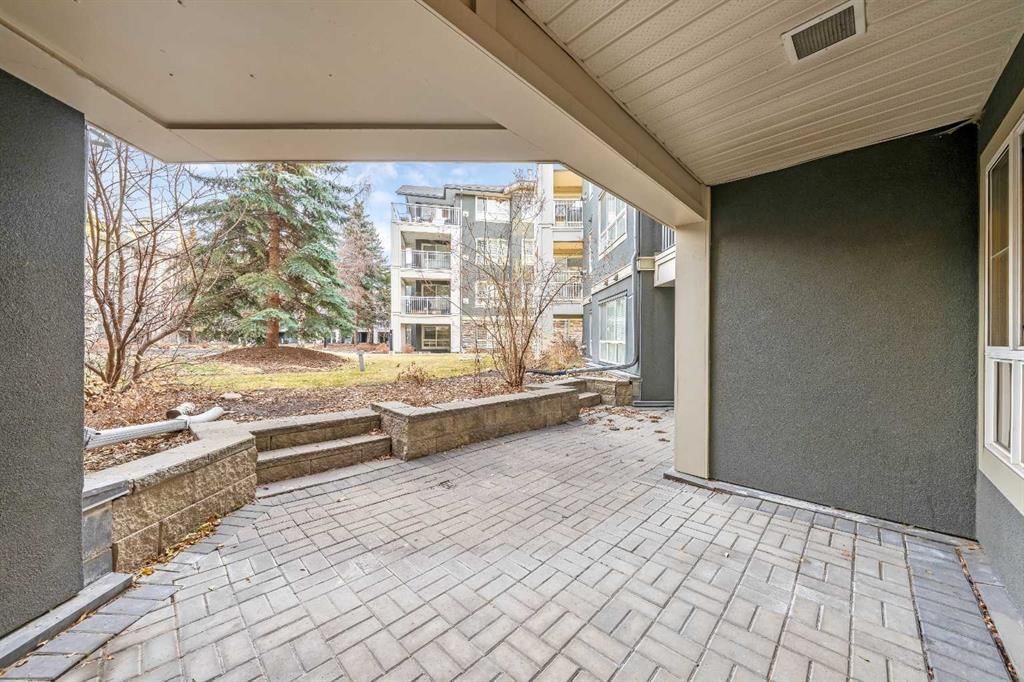 118, 35 Richard Court SW, Calgary — photo 3 of 38
