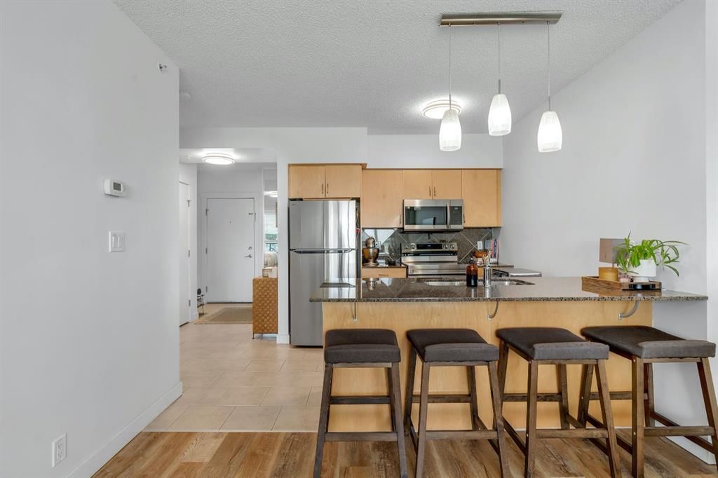 606, 8880 Horton Road SW, Calgary — photo 3 of 33