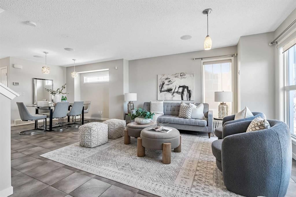 6 Autumn Green SE, Calgary — photo 3 of 49