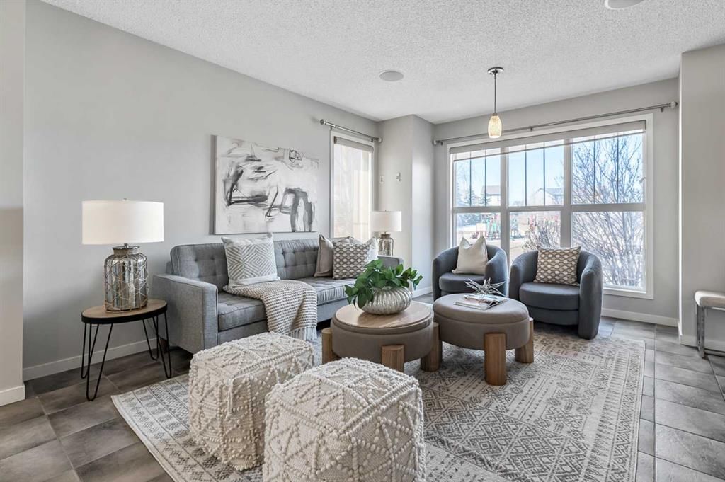 6 Autumn Green SE, Calgary — photo 4 of 49