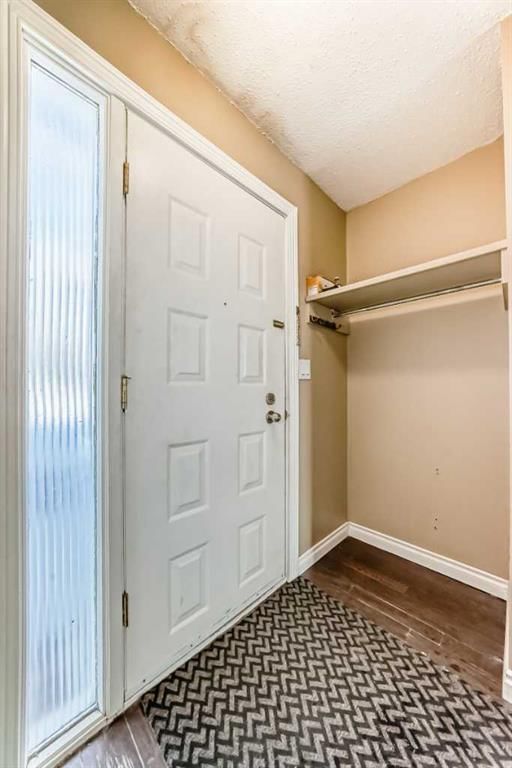 60, 251 90 Avenue SE, Calgary — photo 3 of 44