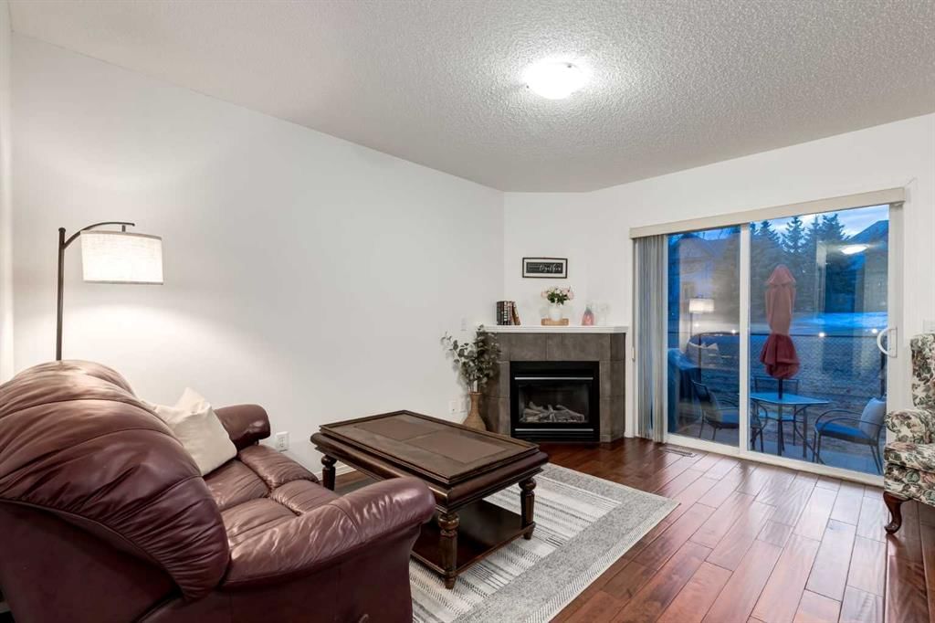 142 EVERSYDE Common SW, Calgary — photo 4 of 46