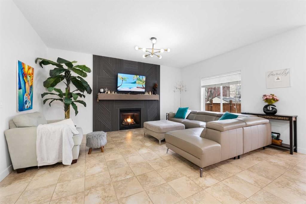 46 Autumn Circle SE, Calgary — photo 4 of 50