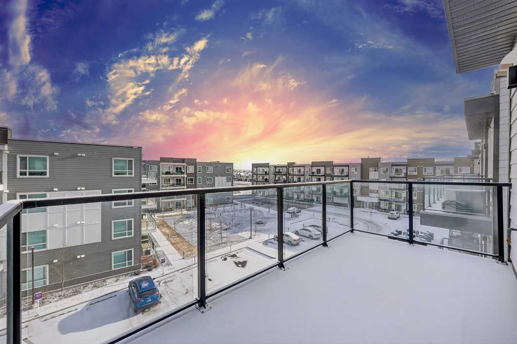 1410, 33 Carringham Gate NW, Calgary — main listing photo