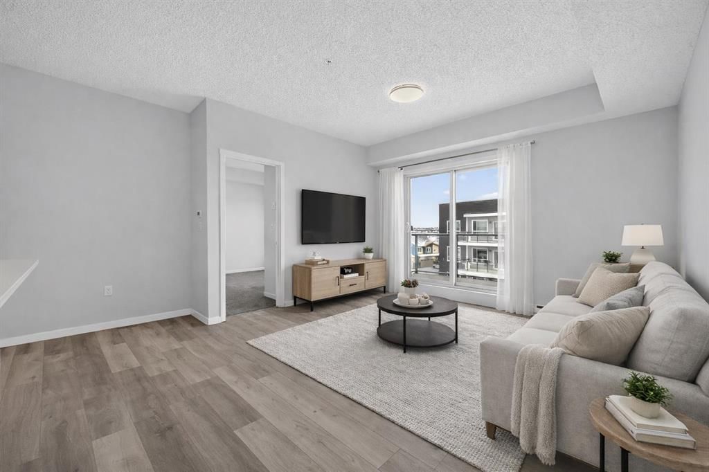 1410, 33 Carringham Gate NW, Calgary — photo 4 of 35