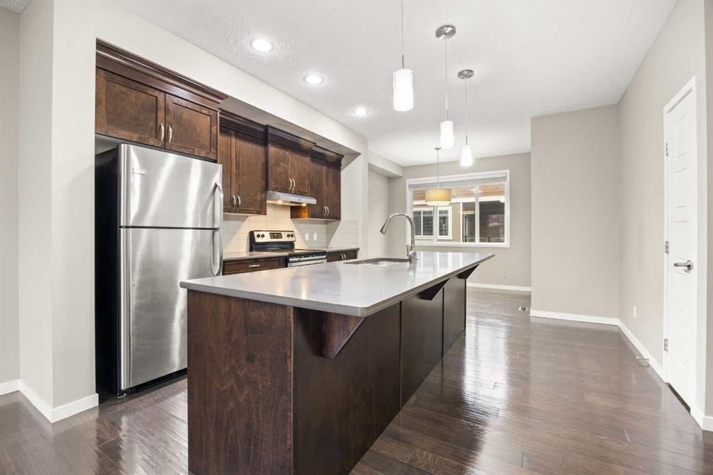 221 Panatella Walk NW, Calgary — photo 4 of 32
