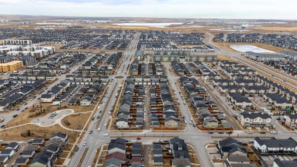 110 Skyview Ranch Boulevard NE, Calgary — photo 4 of 47