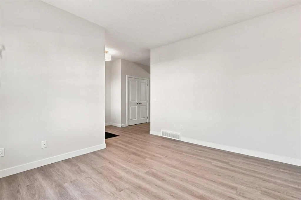 76 Buffaloberry Manor SE, Calgary — photo 4 of 45