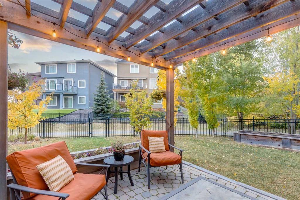 643 Evanston Drive NW, Calgary — photo 5 of 43