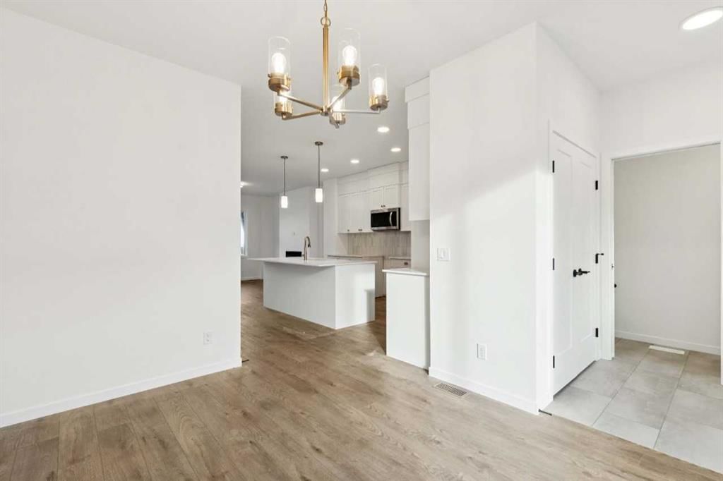 90 Bluerock Hill SW, Calgary — photo 4 of 27