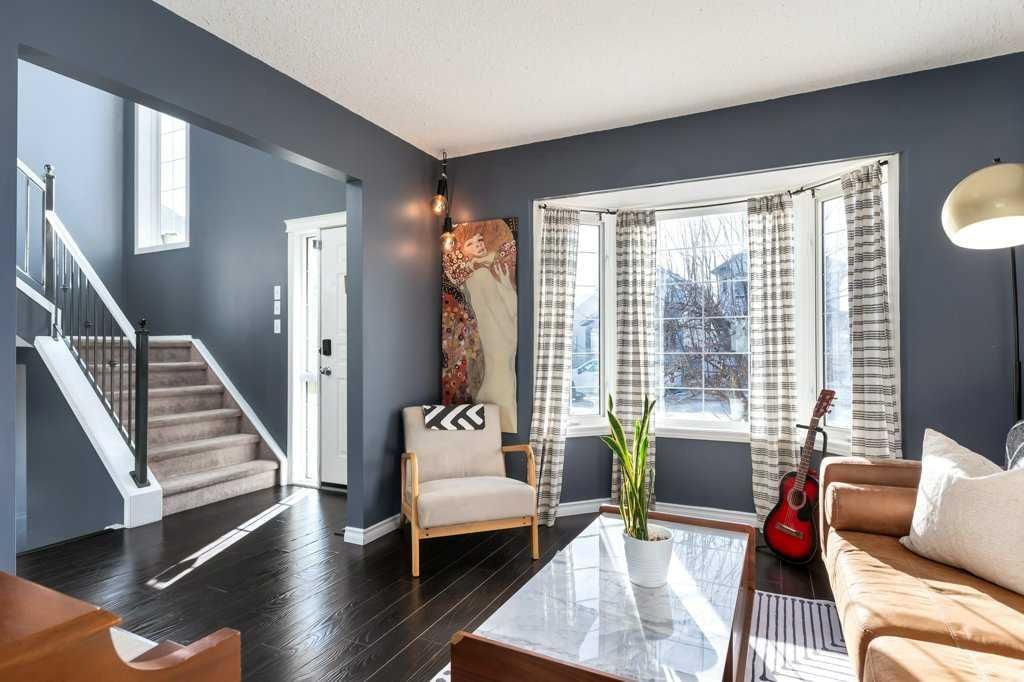 28 Everstone Way SW, Calgary — photo 5 of 50