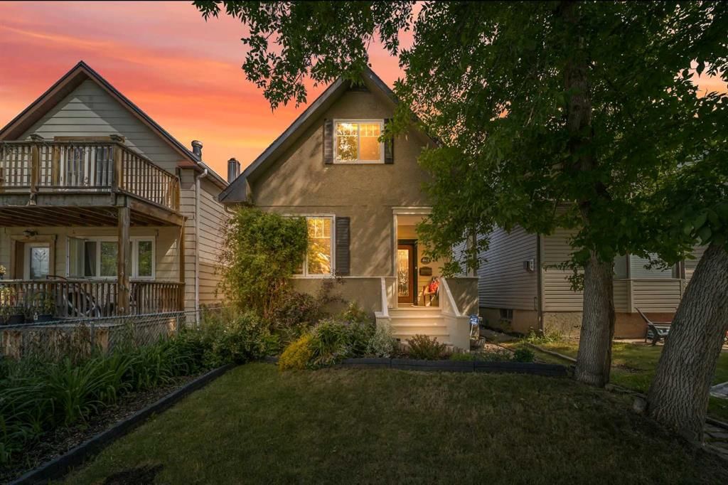 412 17 Avenue NW, Calgary — photo 2 of 45