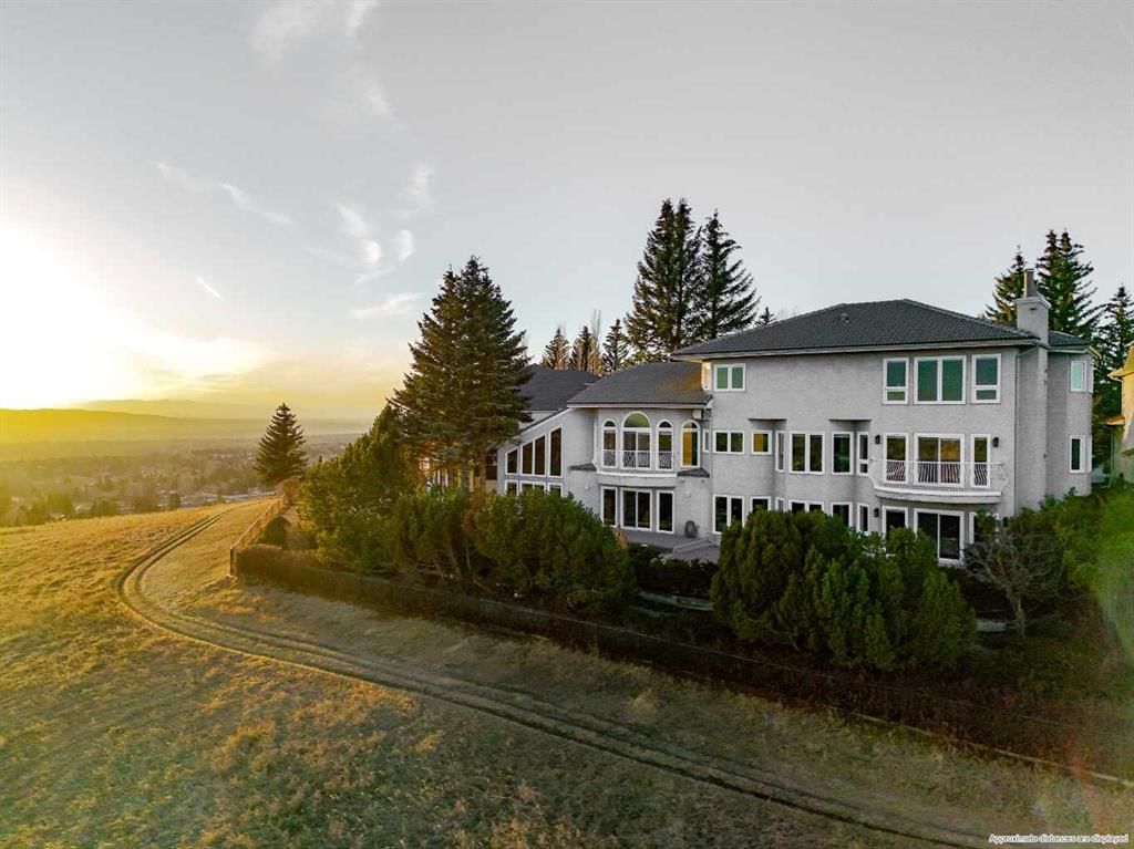 57 Edelweiss Point NW, Calgary — photo 2 of 50