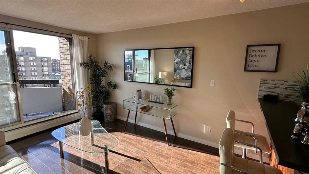 811, 340 14 Avenue SW, Calgary — photo 4 of 15
