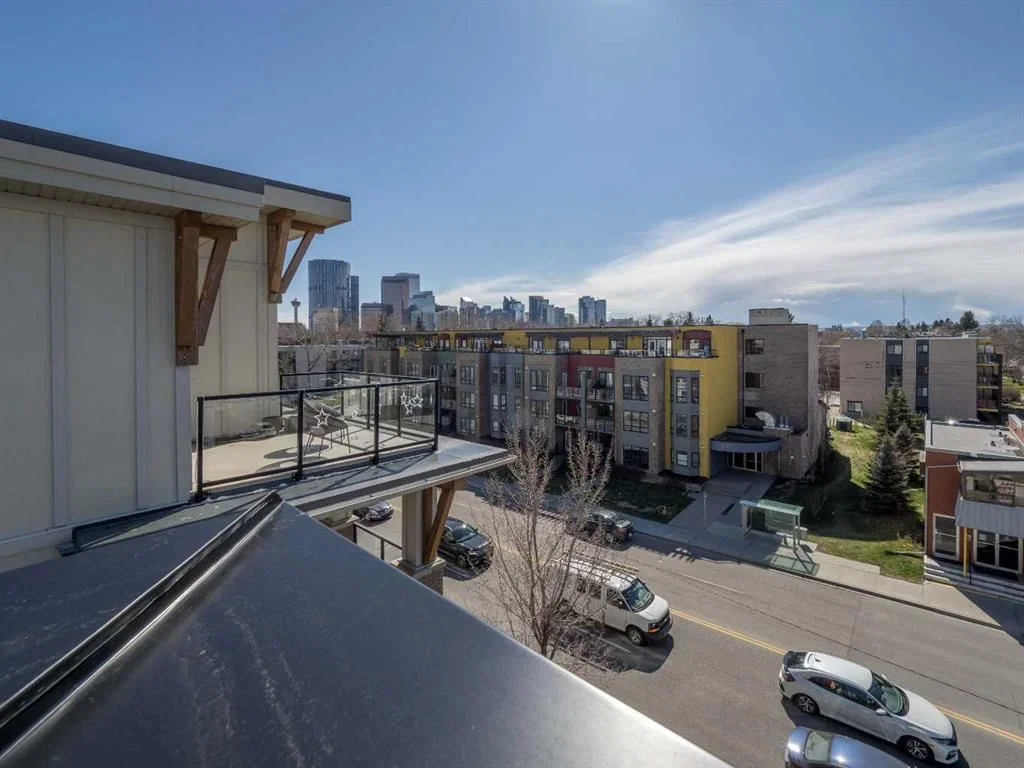 622 Edmonton Trail NE, Calgary — photo 5 of 6