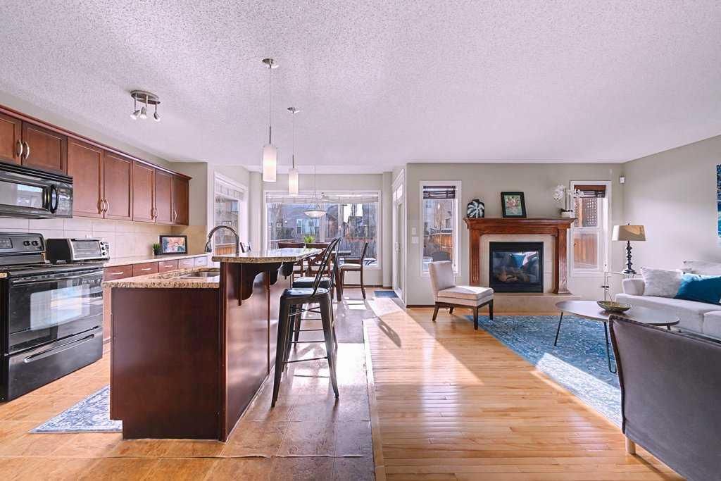 154 New Brighton Lane SE, Calgary — photo 4 of 46
